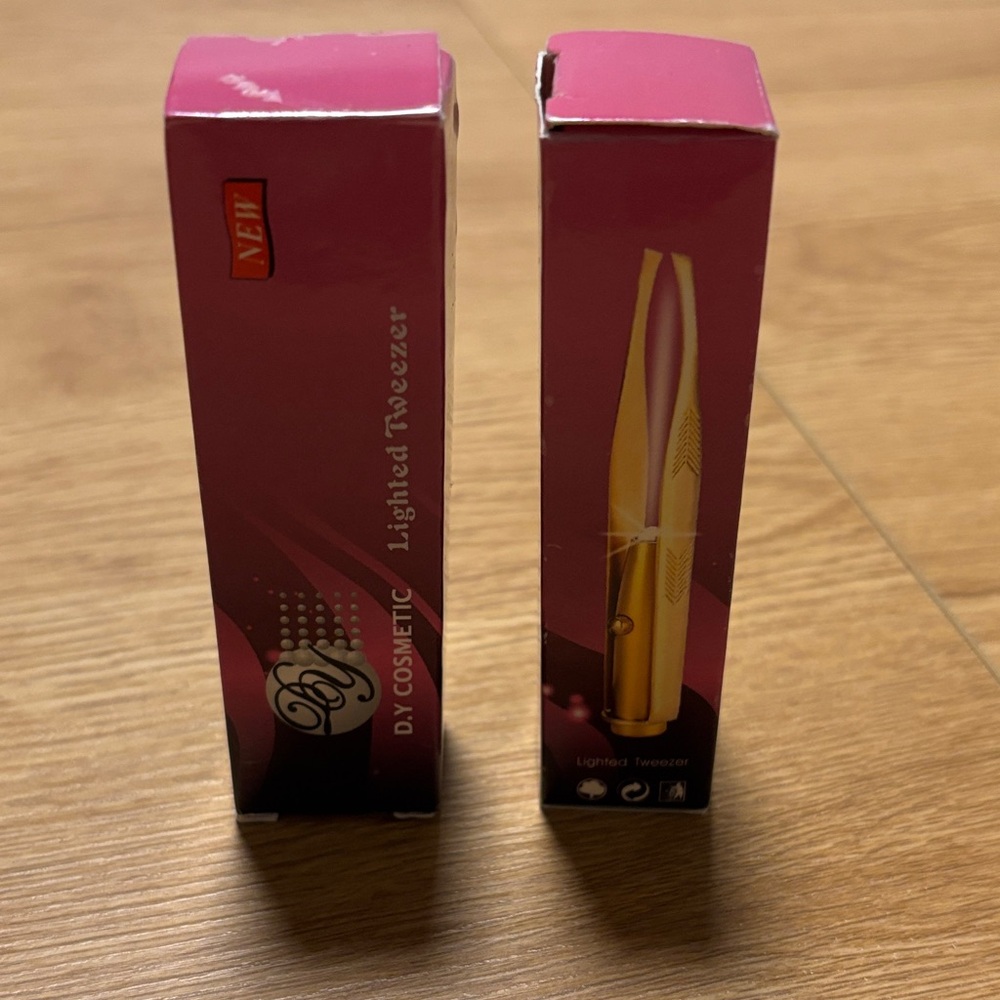 ⭐ 3 for $15 Lighted Tweezer - Gold